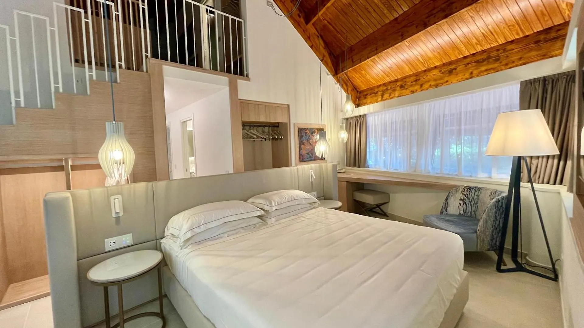 La Bussola Beach Hotel Пунта-Ала
