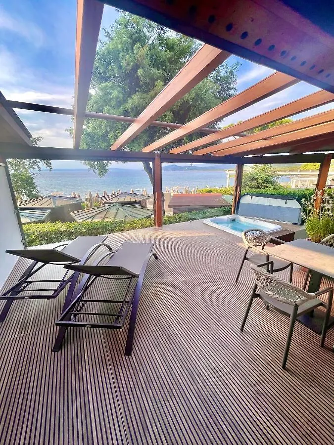 La Bussola Beach Hotel